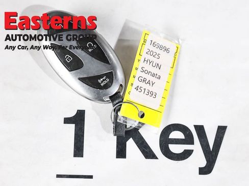 Used 2025 Hyundai Sonata SEL FWD image 25
