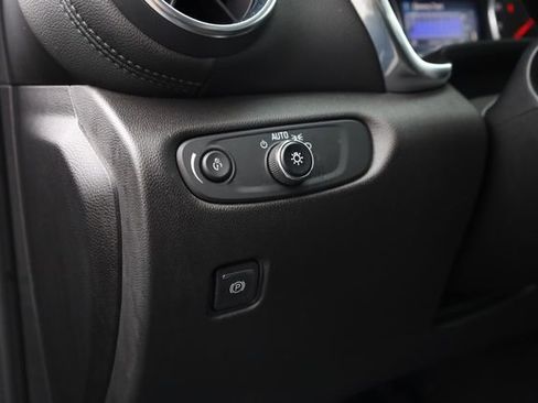 Used 2021 Chevrolet Blazer LT image 12