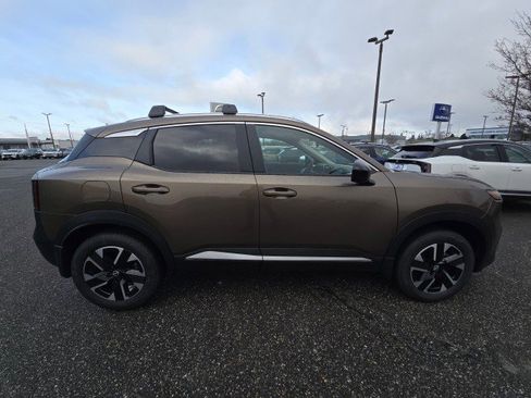 New 2026 Nissan Kicks SV w/ Cold Weather Package image 2