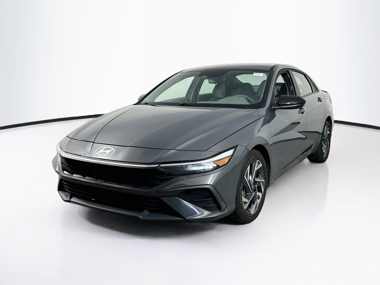 Used 2025 Hyundai Elantra Sport FWD image 1