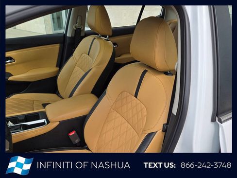 Used 2023 Nissan Sentra SV w/ SV Premium Package FWD image 7