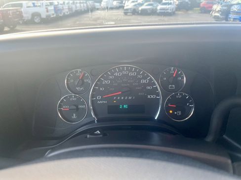 New 2025 Chevrolet Express 2500 Work Van image 19