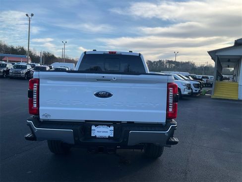 New 2026 Ford F250 Lariat w/ Chrome Package image 6