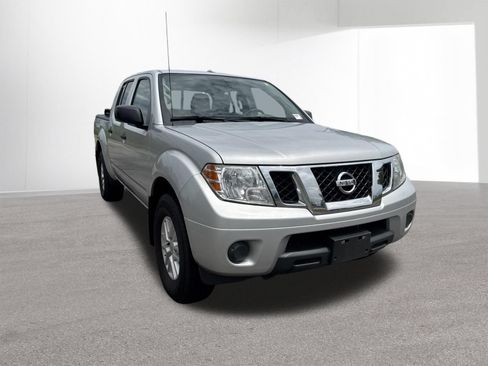Used 2018 Nissan Frontier SV AWD/4WD image 4