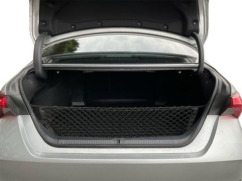 Used 2019 Toyota Avalon Touring image 13