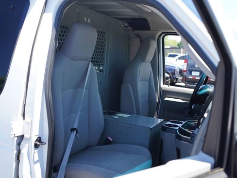 Used 2011 Ford E-250 and Econoline 250 w/ PWR Group RWD image 21