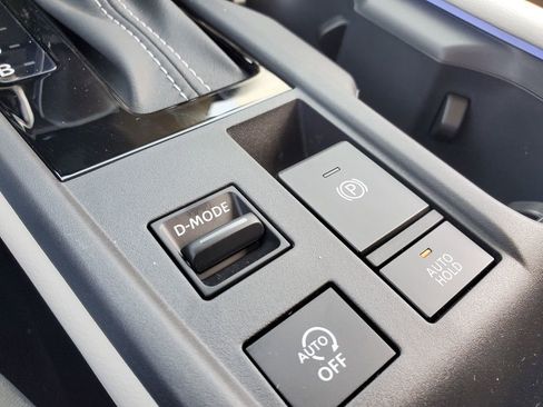 New 2026 Nissan Sentra SL FWD image 31