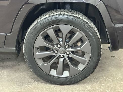 Certified 2021 Jeep Cherokee High Altitude image 54