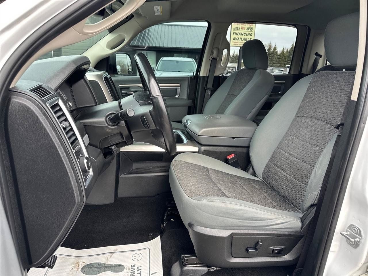 Used 2018 RAM 1500 Outdoorsman AWD/4WD image 21