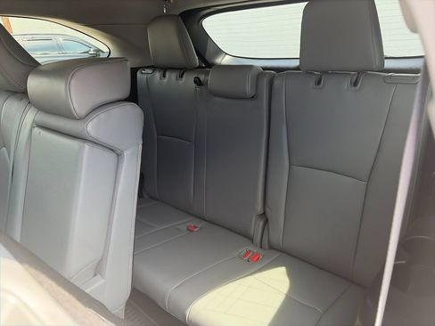 Used 2022 Toyota Highlander Limited AWD/4WD image 18