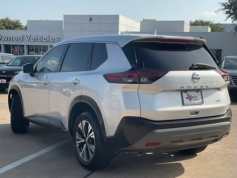 Used 2021 Nissan Rogue SV FWD image 6