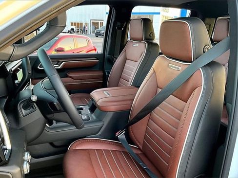 New 2026 GMC Sierra 2500 Denali Ultimate image 9