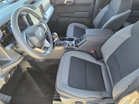New 2025 Ford Bronco 4-Door AWD/4WD image 14