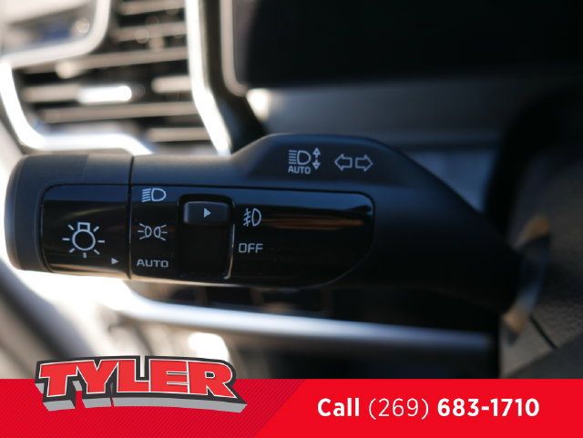 Used 2024 Kia Sportage X-Pro AWD/4WD image 25