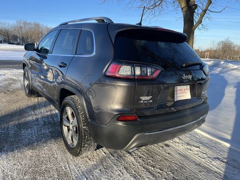 Used 2019 Jeep Cherokee Limited w/ Luxury Group image 4