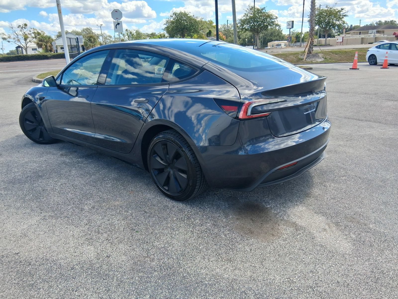 Used 2024 Tesla Model 3 Long Range RWD image 3