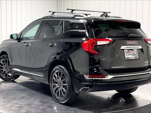 Used 2023 GMC Terrain Denali w/ Black Diamond Edition AWD/4WD image 12