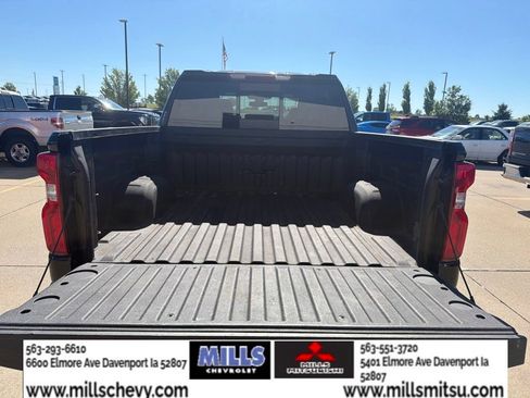 Used 2022 Chevrolet Silverado 1500 LTZ AWD/4WD image 22