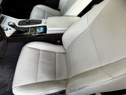 Used 2017 Lexus ES 350 w/ Premium Package image 16