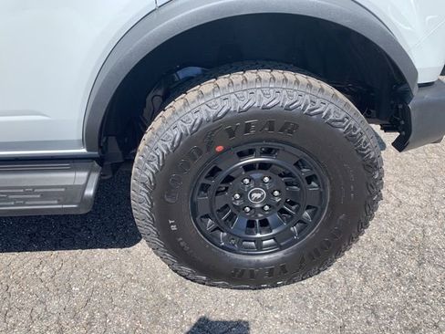 New 2026 Ford Bronco Outer Banks w/ Sasquatch Package AWD/4WD image 39