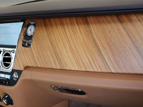Certified 2016 Rolls-Royce Wraith RWD image 25