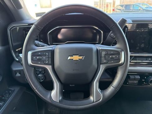 Certified 2025 Chevrolet Silverado 2500 LT w/ Convenience Package image 11