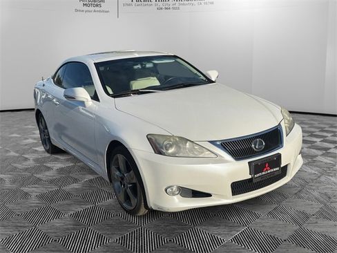 Used 2010 Lexus IS 250C image 3