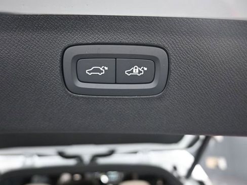 New 2026 Volvo XC90 B6 Ultra w/ Protection Package Premier image 25