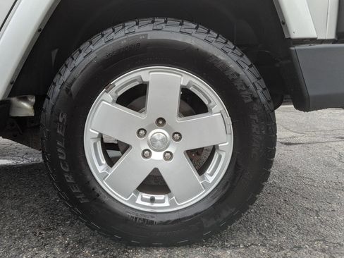 Used 2010 Jeep Wrangler Unlimited Sahara w/ Trailer Tow Group AWD/4WD image 49