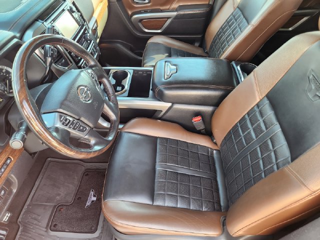 Used 2018 Nissan Titan Platinum Reserve w/ Platinum Utility Package AWD/4WD image 13