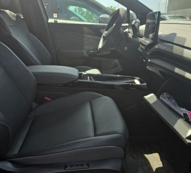 Used 2023 Volkswagen ID.4 S RWD image 2