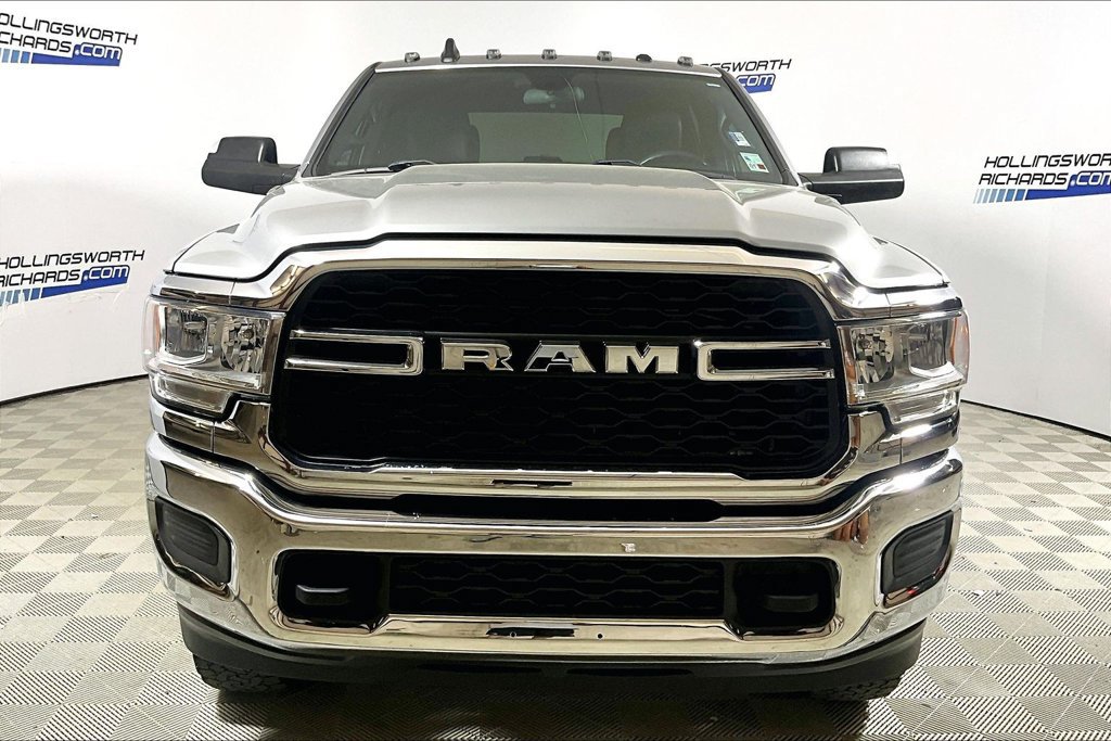 Used 2022 RAM 2500 Tradesman w/ Chrome Appearance Group AWD/4WD image 2