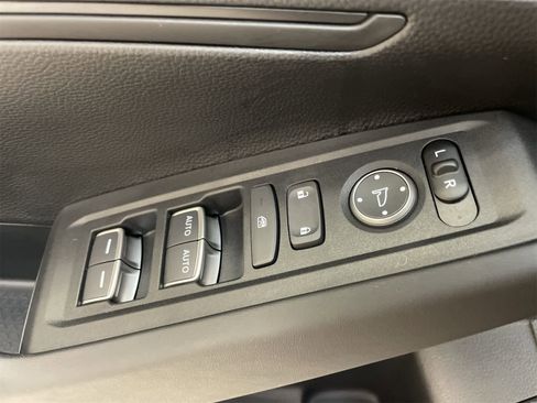 Used 2025 Honda Accord LX image 15