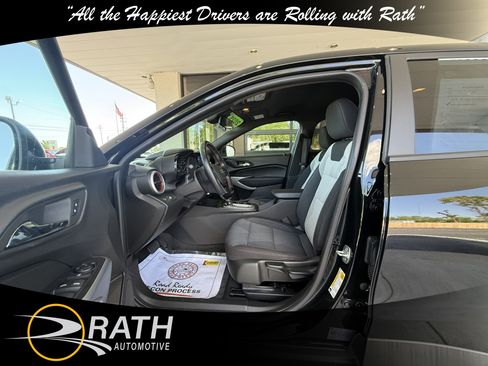 Used 2025 Chevrolet Trax RS w/ Driver Confidence Package FWD image 12