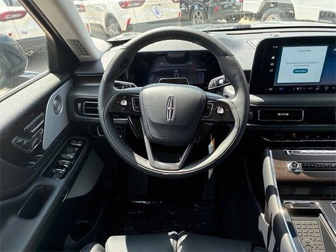 New 2025 Lincoln Aviator Reserve w/ Luxury Package image 23