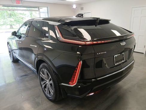 Certified 2024 Cadillac Lyriq Luxury AWD/4WD image 3