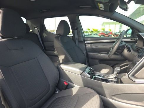 Certified 2024 Hyundai Santa Cruz SEL image 9