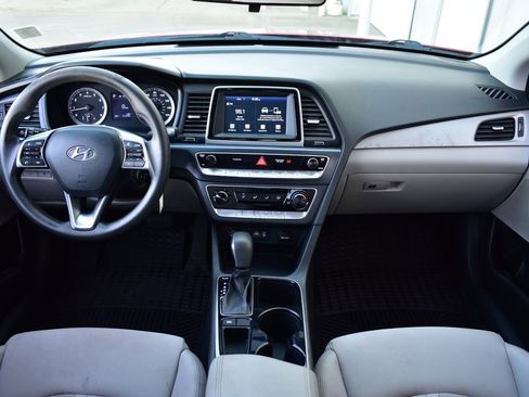 Used 2018 Hyundai Sonata SE FWD image 21