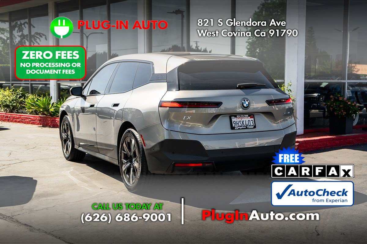 Used 2024 BMW iX xDrive50 AWD/4WD image 2