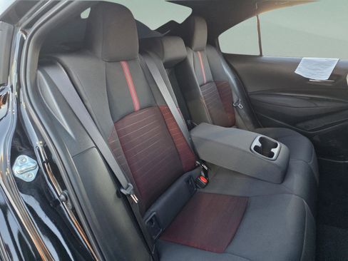 Used 2025 Toyota Corolla SE image 21