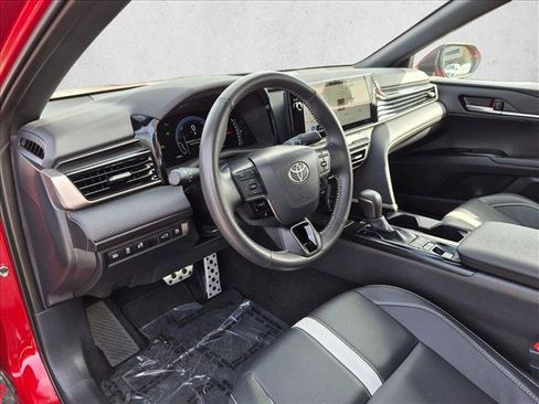 Used 2025 Toyota Camry SE w/ Multimedia Upgrade Package FWD image 10