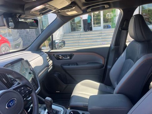Used 2025 Subaru Forester Sport AWD/4WD image 12