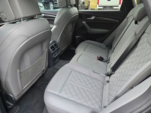 Used 2018 Audi SQ5 Premium Plus w/ Navigation Package image 37