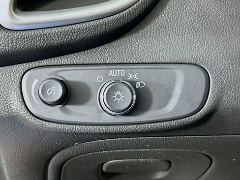 Used 2020 Chevrolet Trax LS w/ Tint and Cruise Package image 17