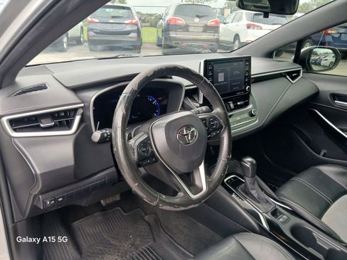 Used 2020 Toyota Corolla XSE image 39