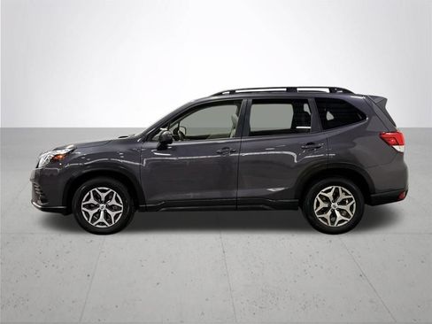 Used 2023 Subaru Forester Premium AWD/4WD image 15
