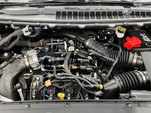 Used 2024 Ford Edge ST image 27