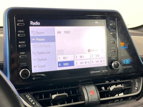 Used 2019 Toyota C-HR XLE image 29