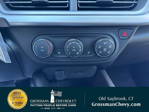 New 2026 Chevrolet Trax LS w/ LS Convenience Package FWD image 12