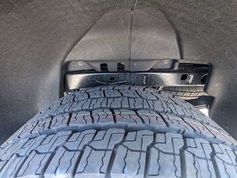 New 2026 GMC Canyon Elevation w/ Convenience Package image 25